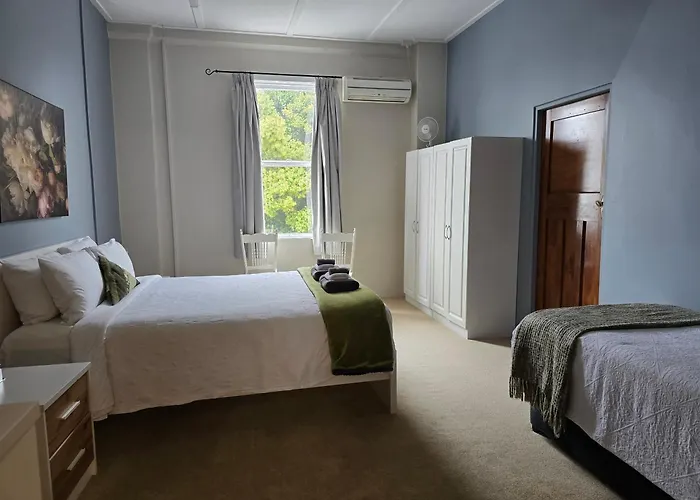 Royal Accommodation